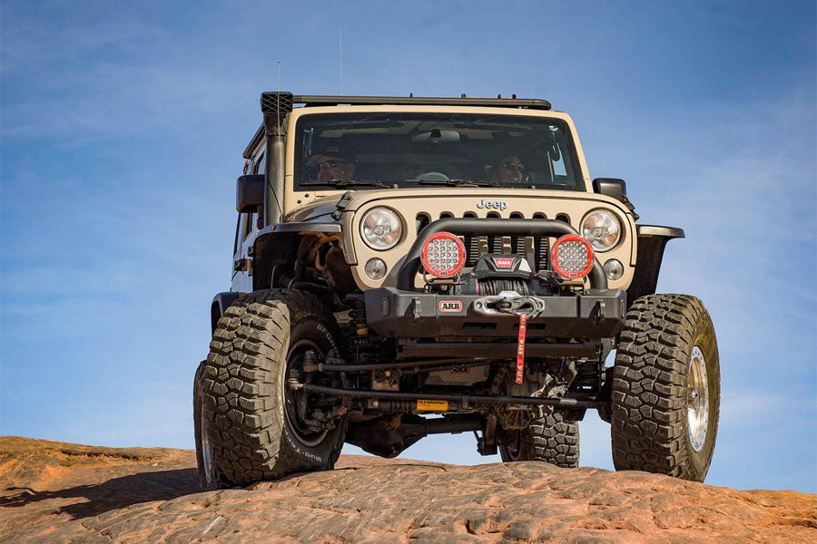 ARB Stubby Bar Front Bumper