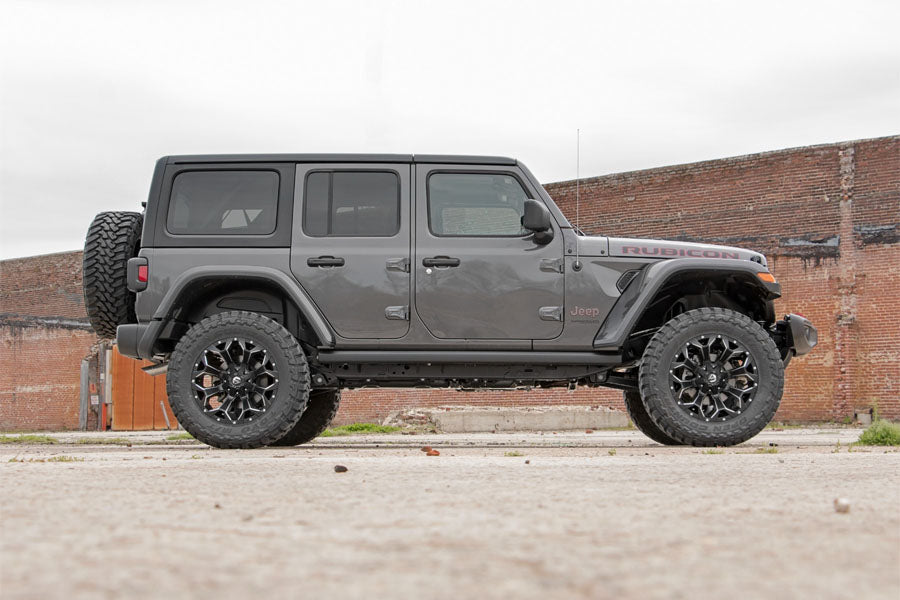 Rough Country 2.5in Lift Kit - M1R Monotube