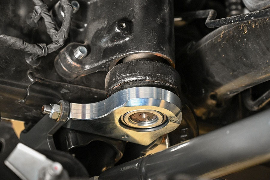 Synergy Manufacturing Front Track Bar & Sector Shaft Brace w/ Bronze Greaseable Bearing