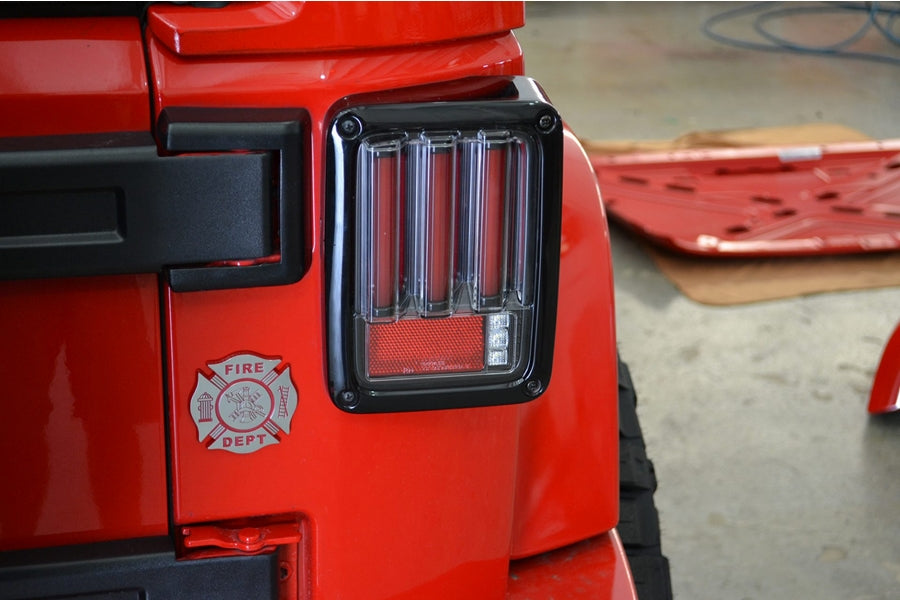 RECON Scanning LED Bar-Style Tail Lights - Red Lens